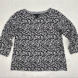 Tahari leopard animal print 3/4 sleeve sweater